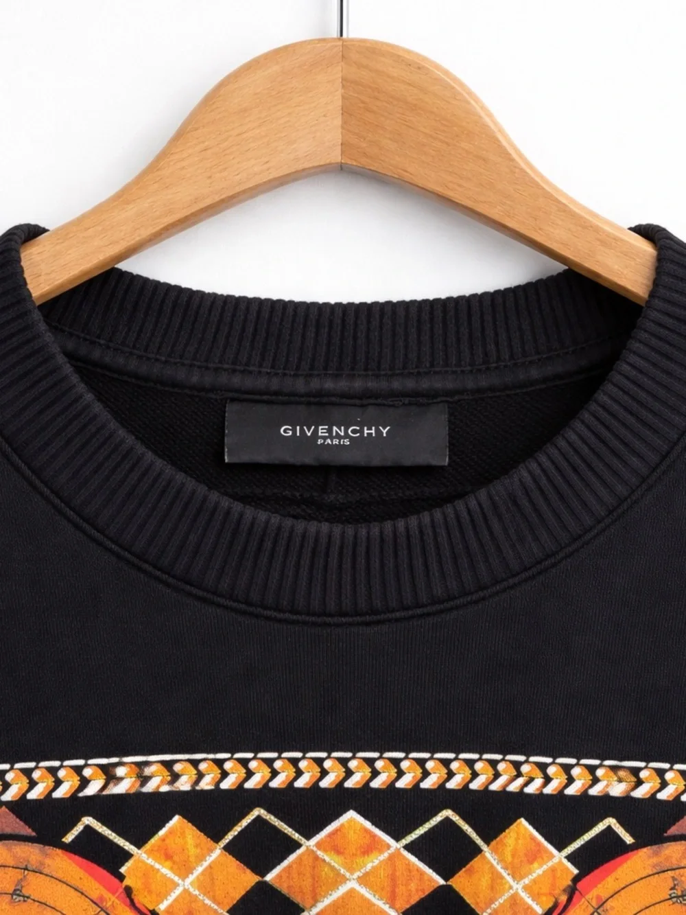 Givenchy Paris Graphic Sweatshirt “17” Black Red Stripe Cotton size M Streetwear - Picture 4 of 8